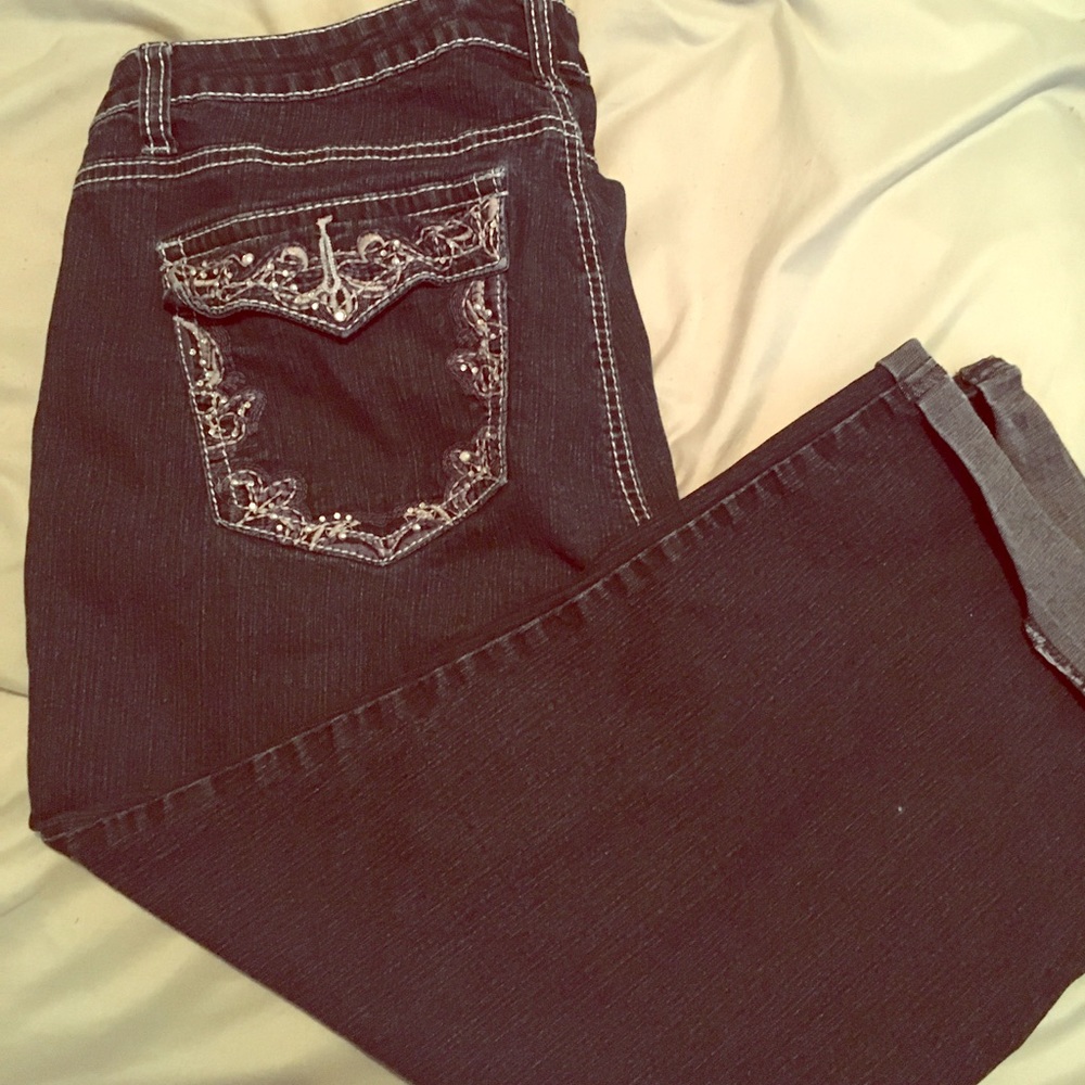 Dark/Navy Blue Jean Capris